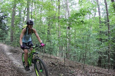 640px-MTB_cyclist_(Mohican_State_Park)