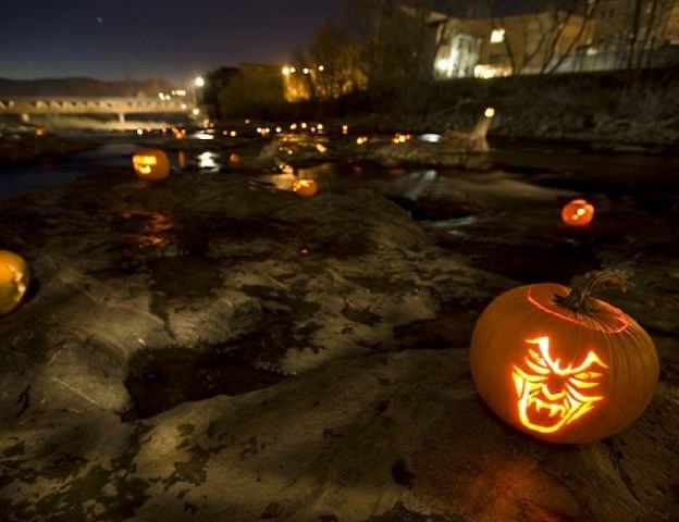 Parade of Jack O' Lanterns