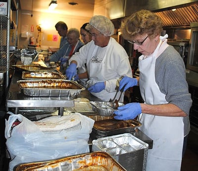 Meals_on_Wheels_food_prep