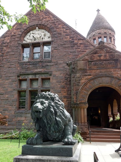 North_Lion_-_Fairbanks_Museum_and_Planetarium_-_DSC04184